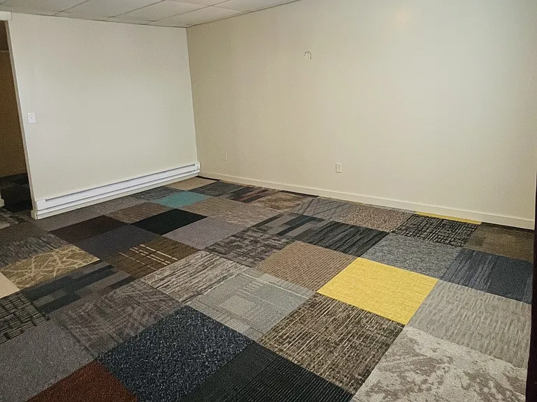 311 N West St — Photo 3