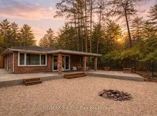 54 Homewood Ave, Wasaga Beach, ON L9Z2M2