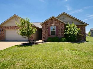 5041 Bristol Hill Dr, O'Fallon, IL