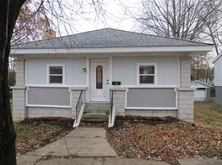 305 N 10th St, Petersburg, IN