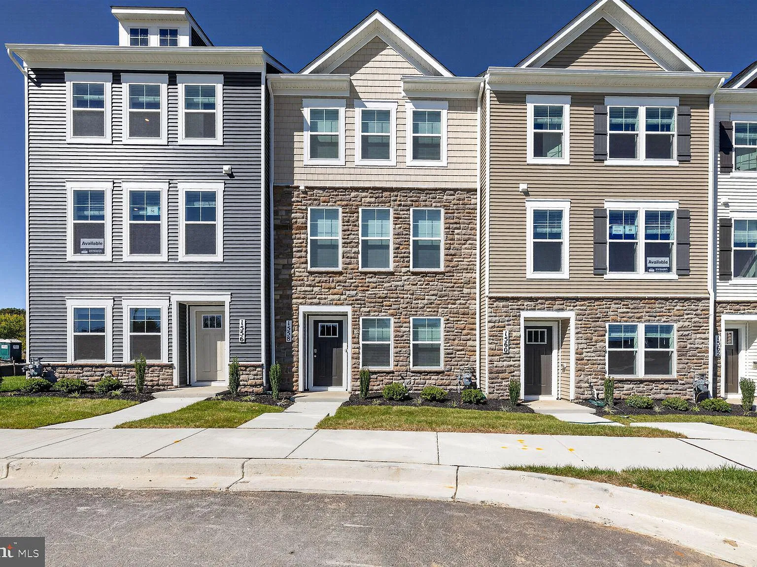 3 bed, 3.5 bath, 1763 sqft, $3,150 — Photo 1