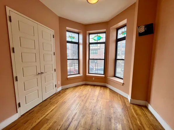 132 New York Avenue image 1 of 10