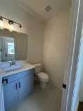640 Cottage Grove Cir — Photo 4