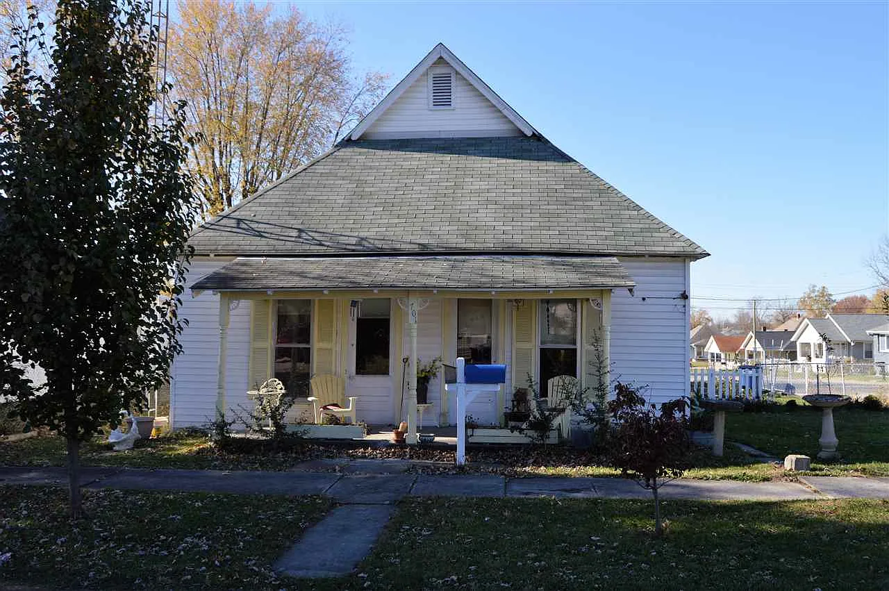 701 S St photo 1