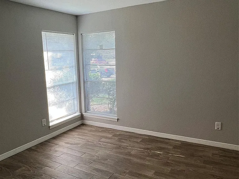 10503 Homestead Rd — Photo 21