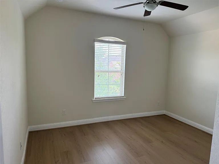 6802 Tiger Trl — Photo 16