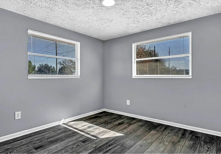 4301 W Arch St — Photo 16