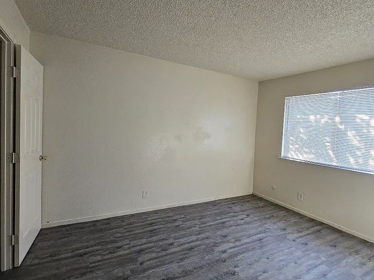 4240 E Clay Ave #1 — Photo 8