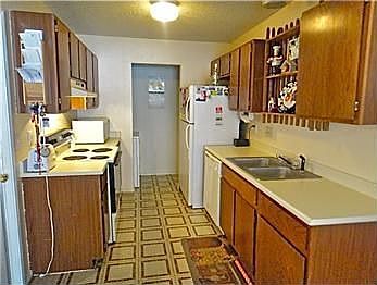 3rd image of 10131 Woodtrail