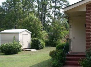 154 Lakeview Dr, Sparta, GA 31087