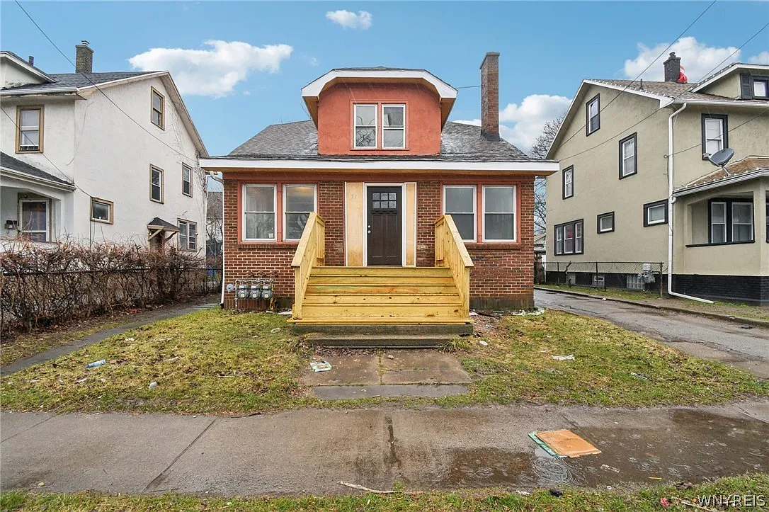 53 Carter St photo 1