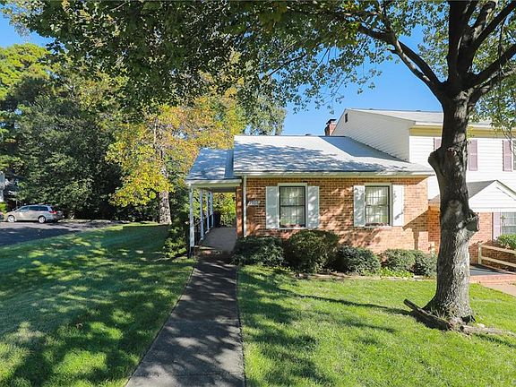 2nd image of 2906 Ennismore Ct