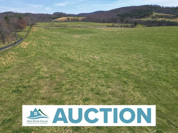 1 Lead Mine Rd, Hiwassee, VA 24347