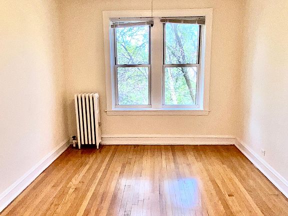 4th image of 4435 N Wolcott Ave