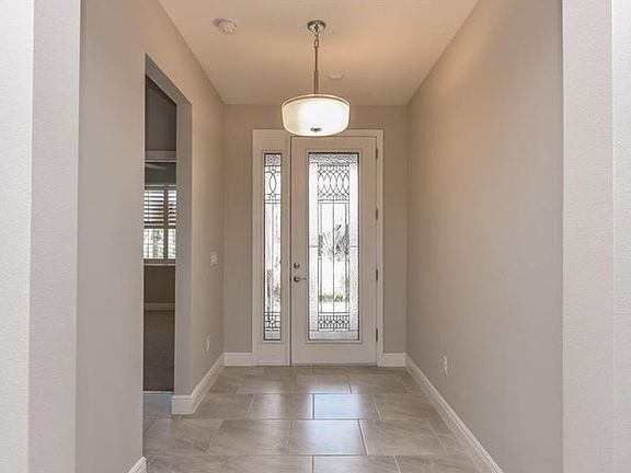 2nd image of 3004 Esmeralda Dr