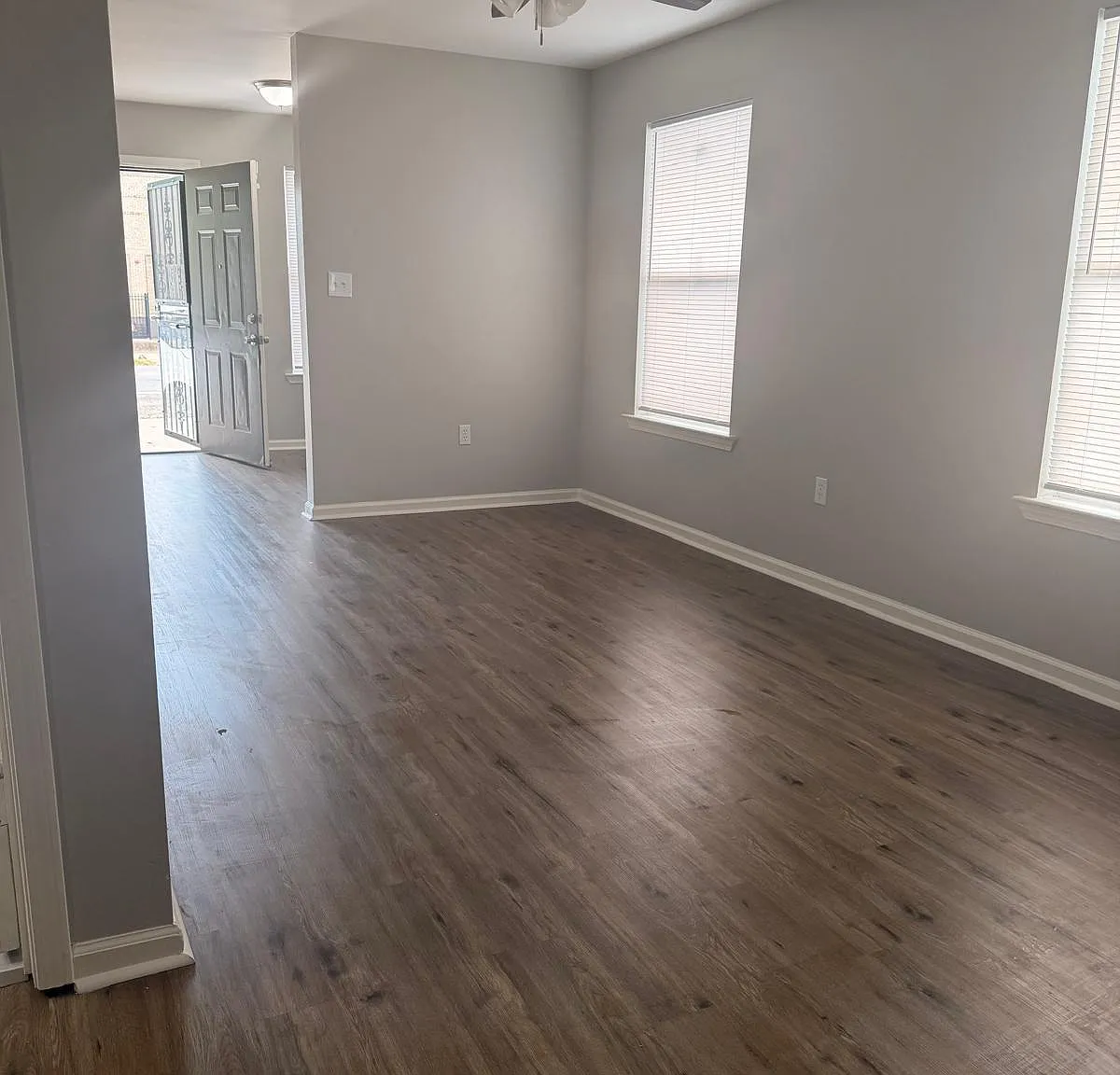 909 West 22nd St - A - A — Photo 3