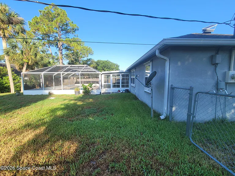 782 Simon St SE — Photo 67