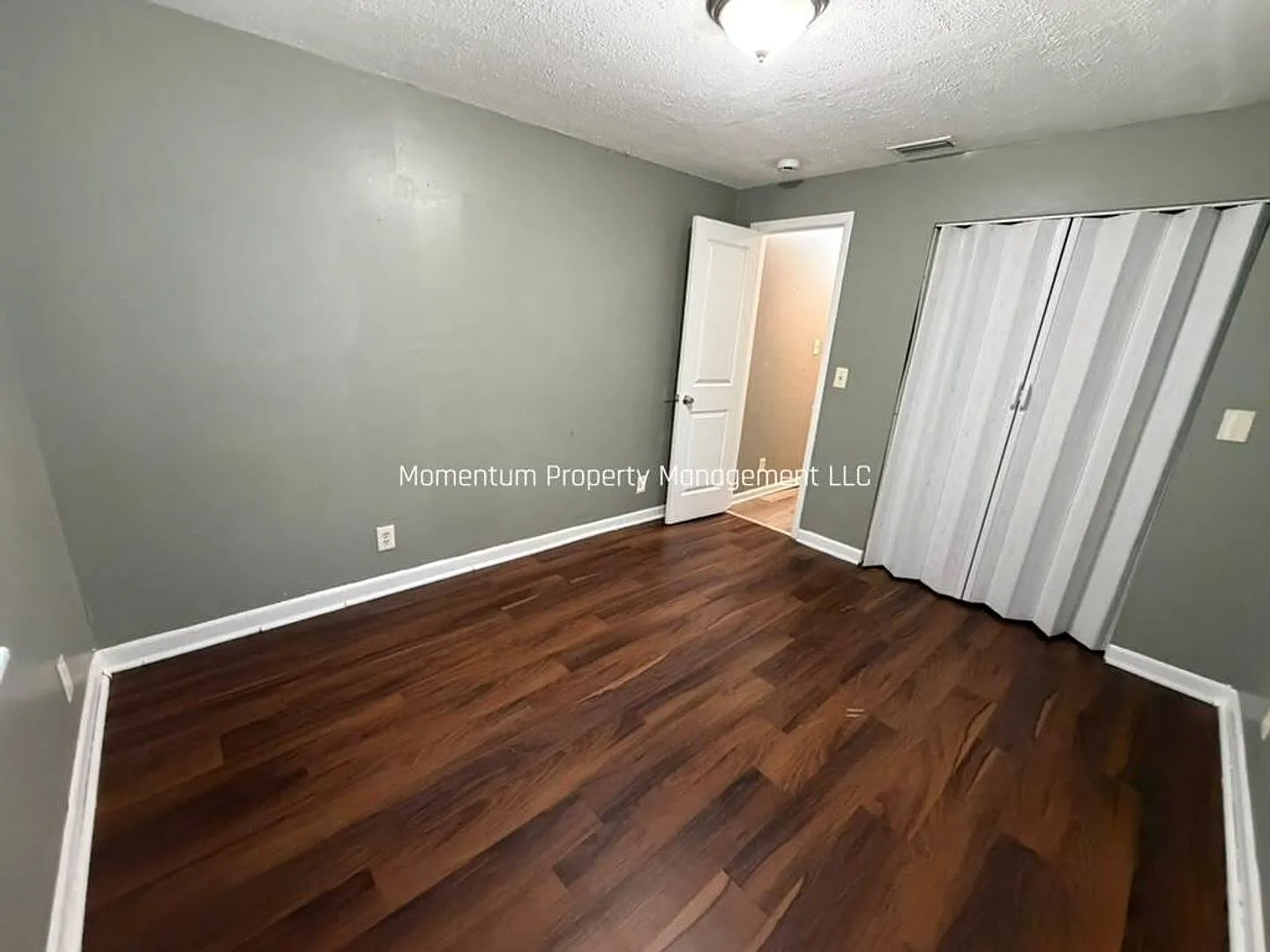 2011 Fairbanks St. Tampa, FL 33604 — Photo 3