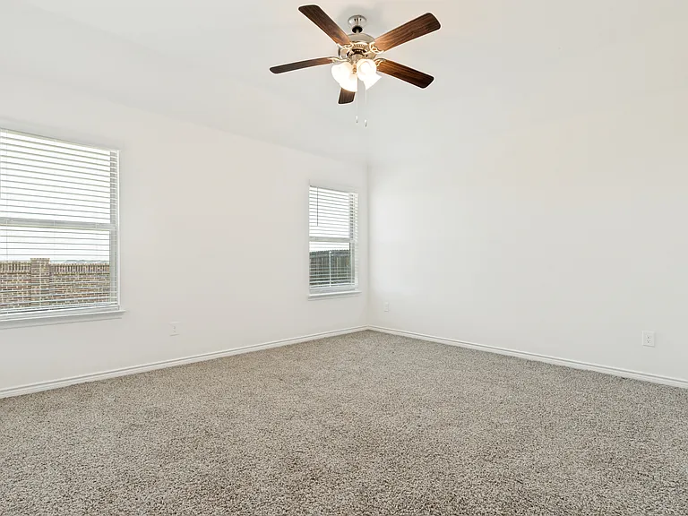 625 Summit Pass Ln — Photo 6