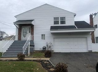 1253 Jerusalem Ave, Merrick, NY 11566