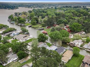 14174 Shadow Bay Dr, Willis, TX 77318