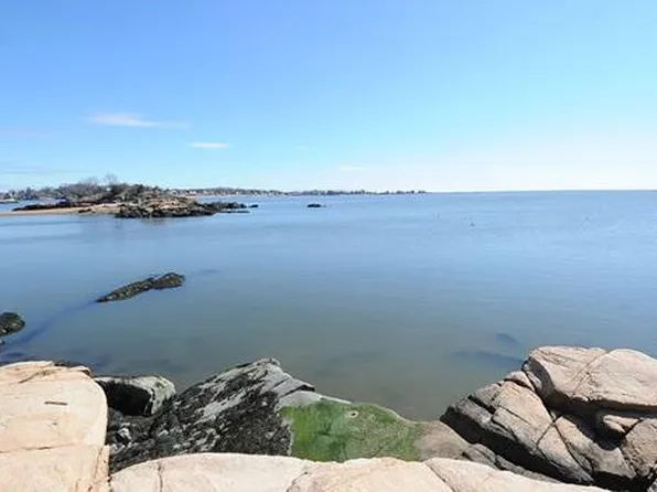 26 Turtle Bay Dr, Branford, CT 06405