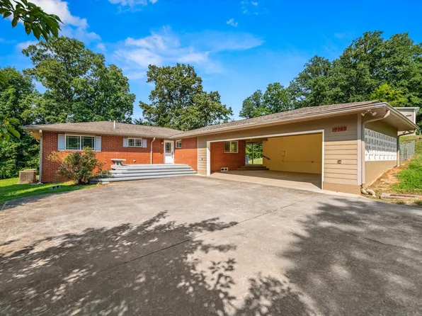 5321 Nickle Rd, Knoxville, TN 37921