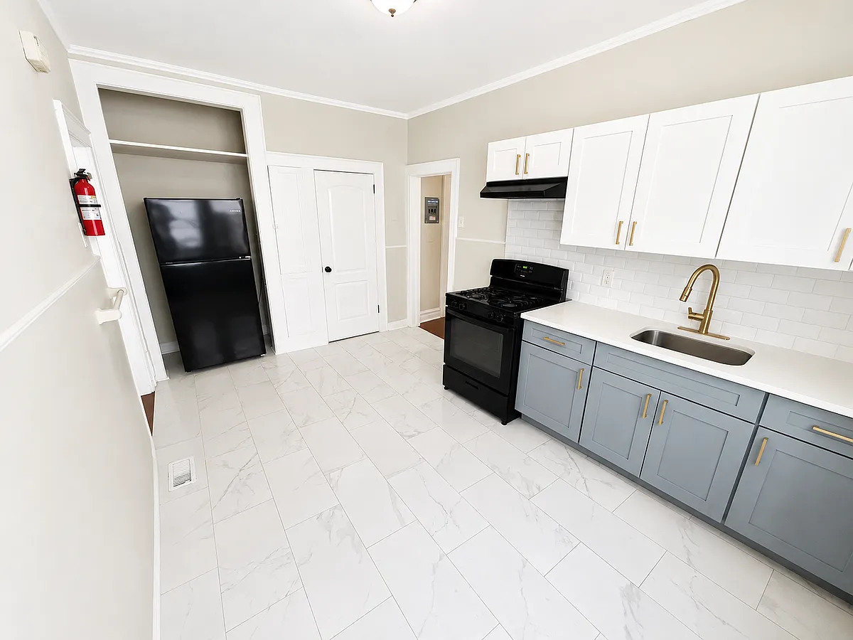 Building Photo - 66 Willoughby St #1R