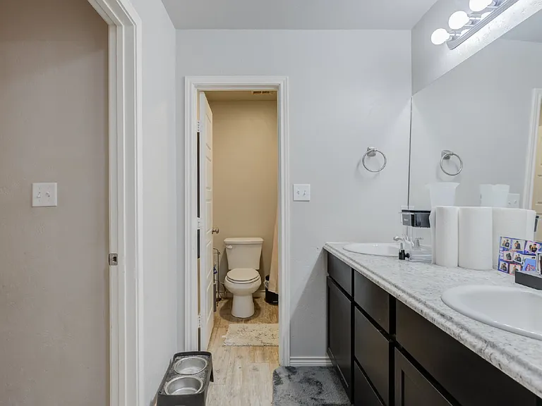 4320 52nd St #B — Photo 18