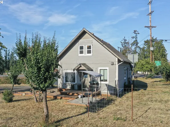 38365 Dexter Rd, Dexter, OR 97431