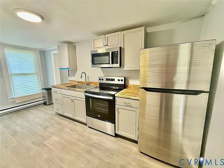 419 Park Ave #A — Photo 2