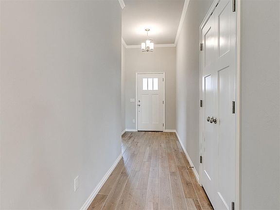 4th image of 14104 Upper Village Dr