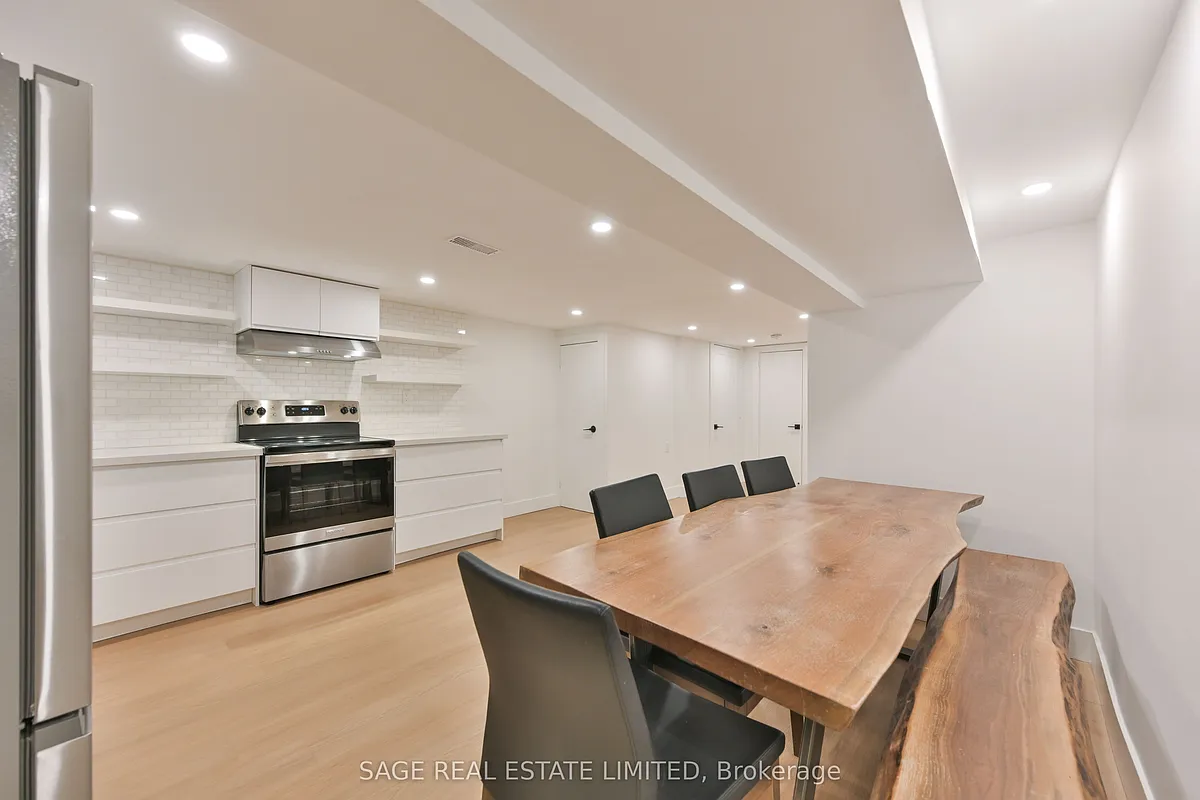 Building Photo - 25 Palmerston Ave #BASEMENT
