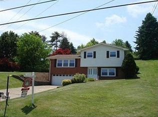 58 Craven Dr, Charleroi, PA