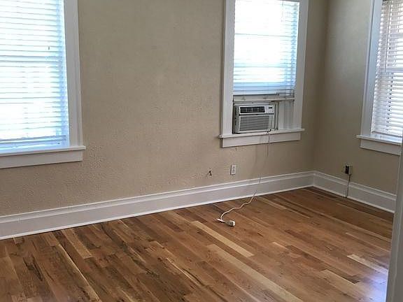 5th image of 611 W Horatio St APT 24
