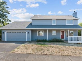 19450 Sunset Springs Dr, Oregon City, OR