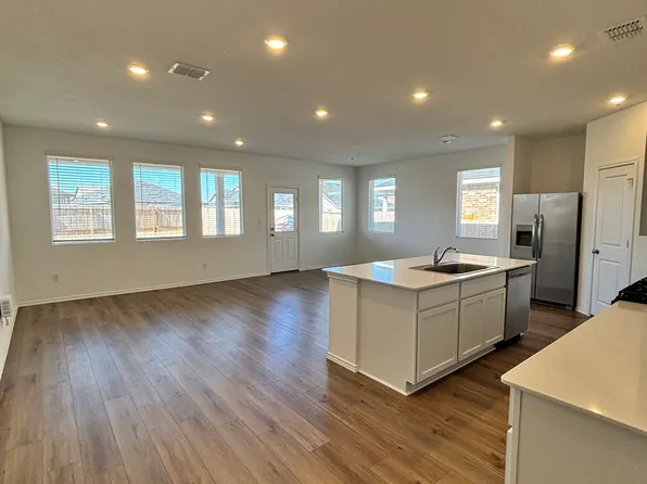 314 Magalia Ln, Kyle, TX 78640