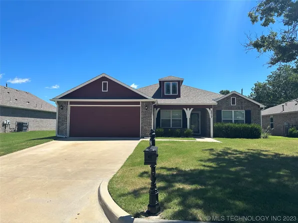 2017 N Kenosha Ct E, Tulsa, OK 74106
