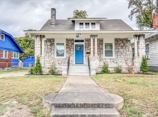 980 Forrest Ave, Memphis, TN 38105