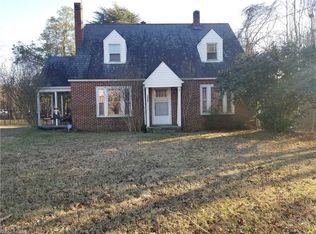 3628 Old Vineyard Rd, Winston Salem, NC 27104