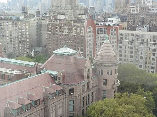 Rented by Keller Williams NYC | media 16
