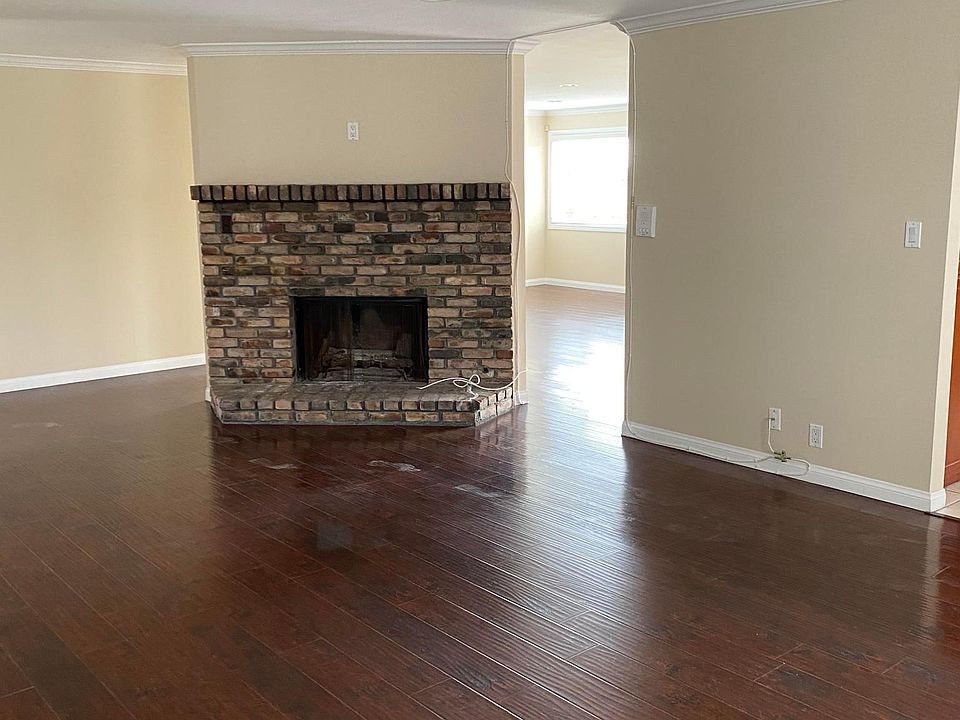 1st image of 1049 W 13th St APT 5