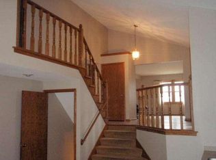 14345 W Fieldpointe Dr, New Berlin, WI 53151