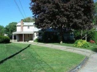 12 Lantern Ln, Coventry, RI 02816