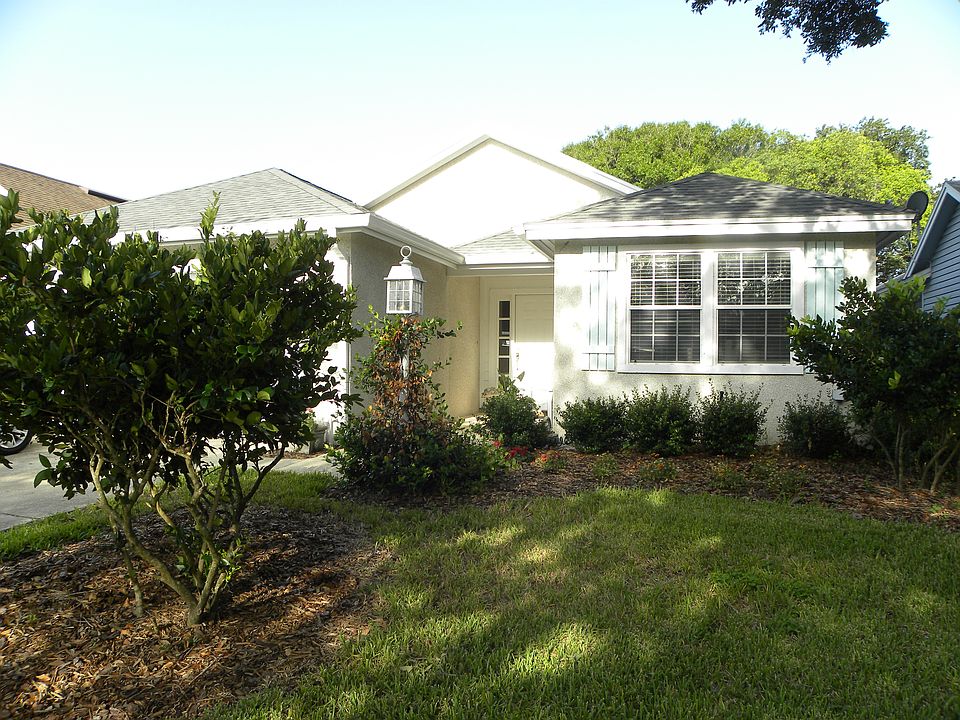 1st image of 208 Charlemagne Cir