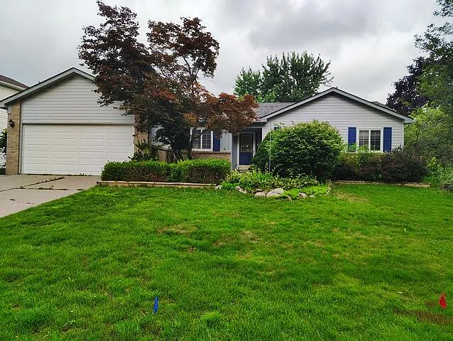 24672 Simmons Dr — Photo 1