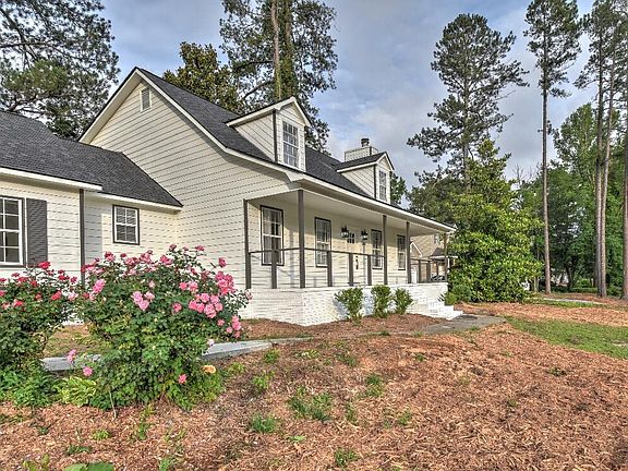 2nd image of 504 W Crystal Creek