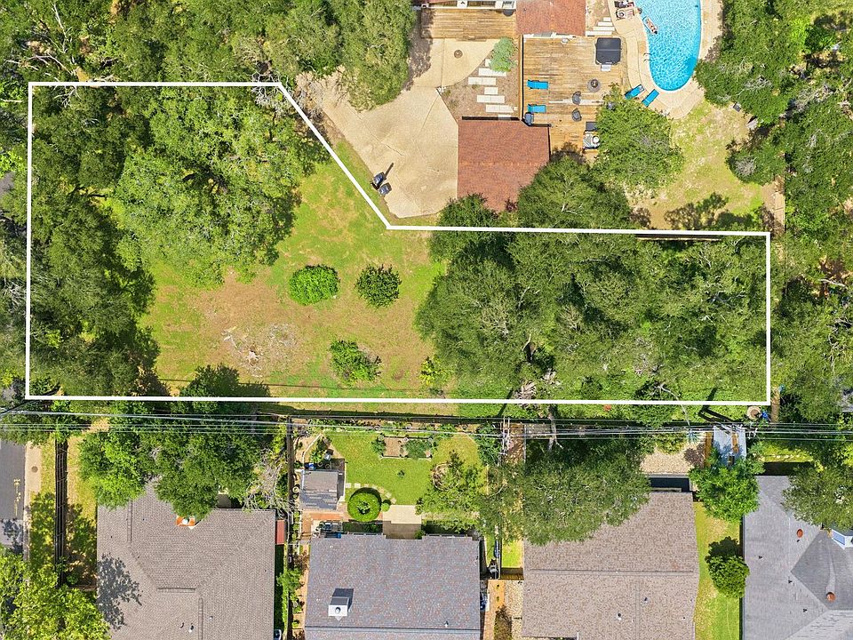 1st image of 9505 Woodshire Dr