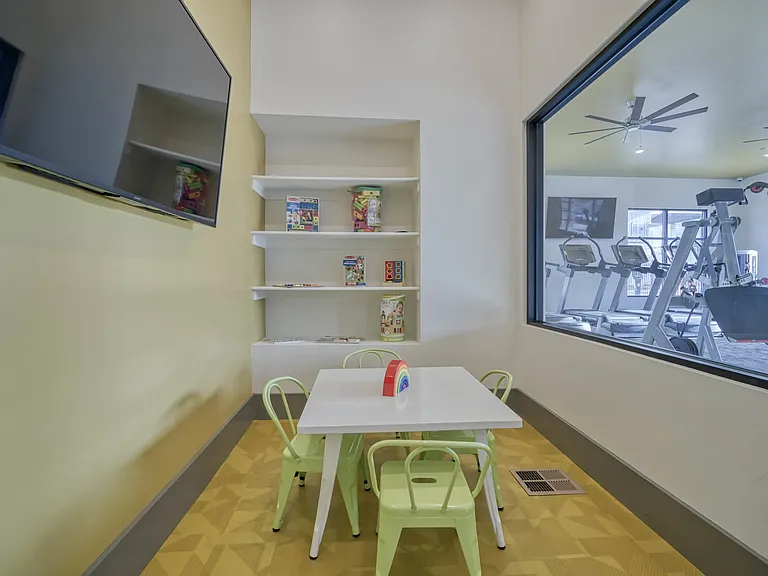 Eden Apartments — Photo 6