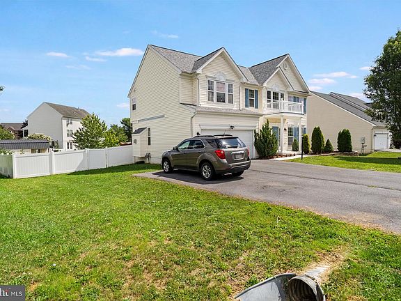 4th image of 31 Ruland Dr